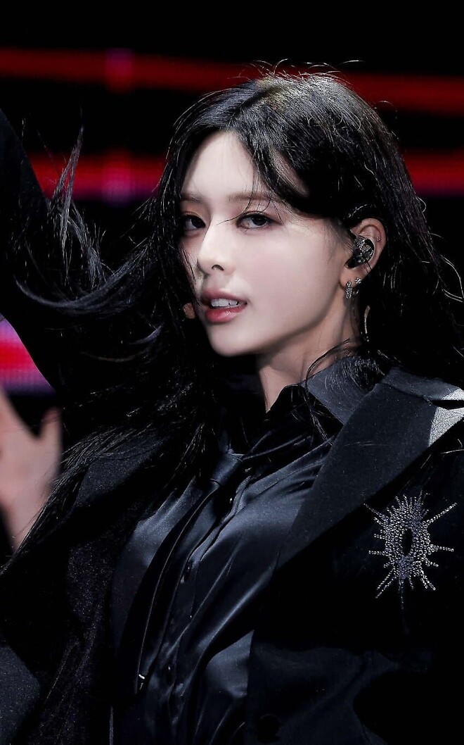 올타임 최애 여자아이돌 4강전 1경기