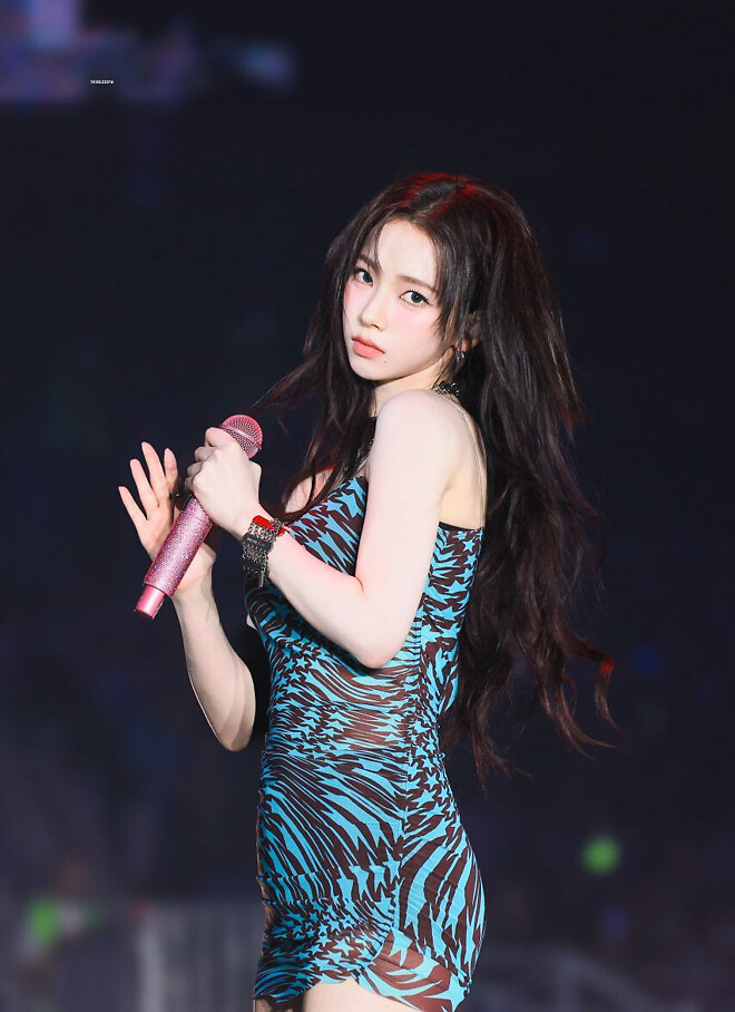 올타임 최애 여자아이돌 4강전 1경기