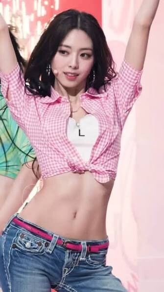 올타임 최애 여자아이돌 4강전 1경기