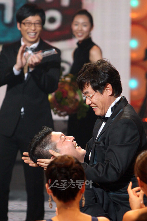 국내 역대 예능인 - 강호동은