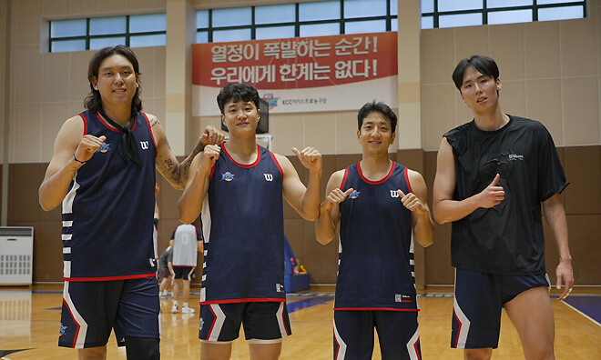 LG 떨고 있니 ????