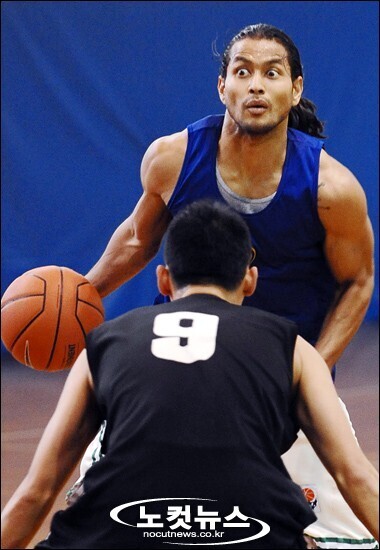 KCC에 둘중 한명만 데려올 수 있다면?