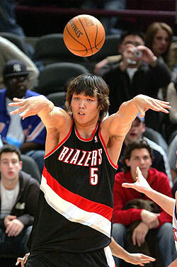 KCC에 둘중 한명만 데려올 수 있다면?