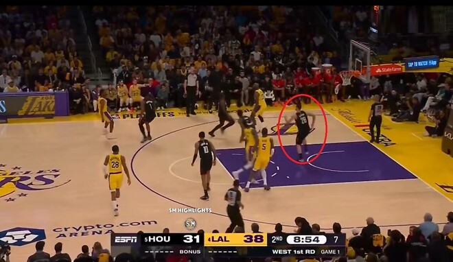 브로니가 볼핸들러 하면 공격이 안되는 이유