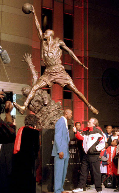 mjstatue.jpg