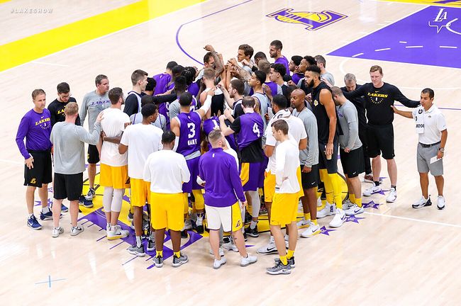 레이커스 트레이닝 캠프 소식 (2)