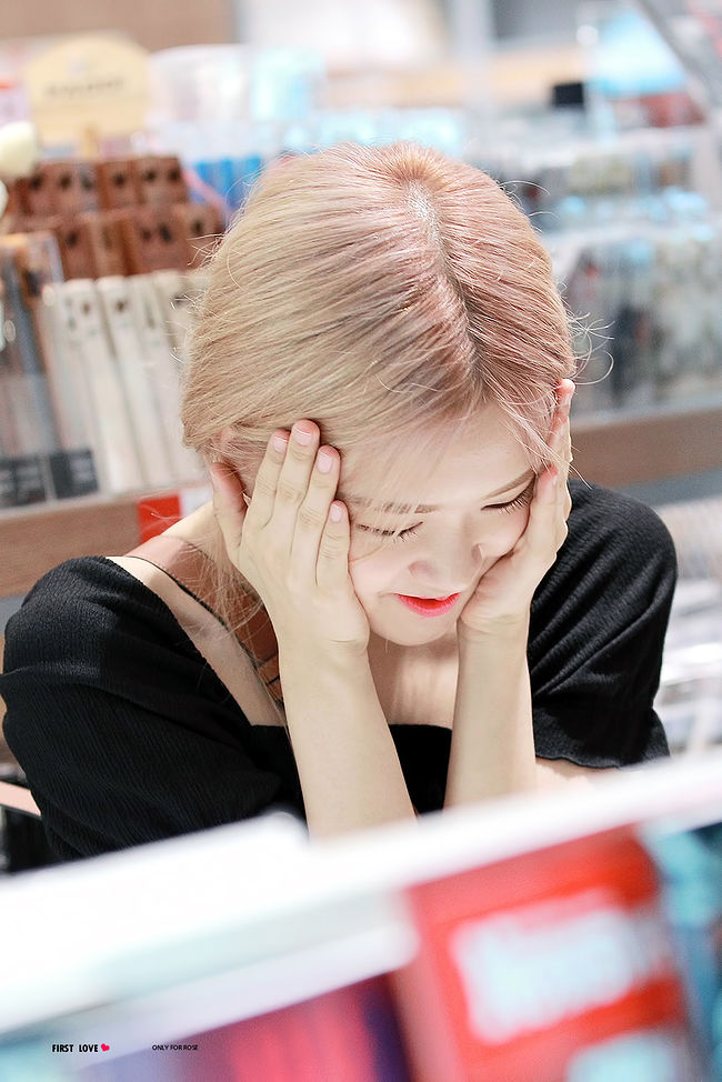 매력적인 다.람.쥐 블랙핑크 로제~&hearts; 스.압.주.의