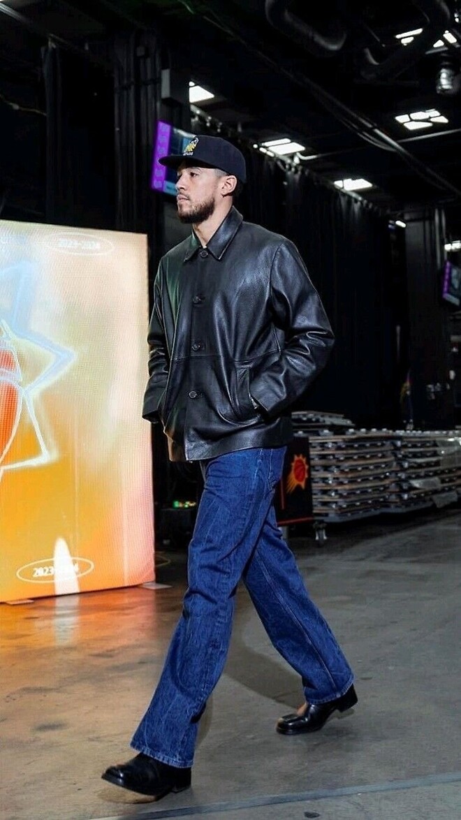 농구 모르는데 데빈 부커 이 사람 옷 예쁘게 잘 입네요 ㄷㄷㄷ