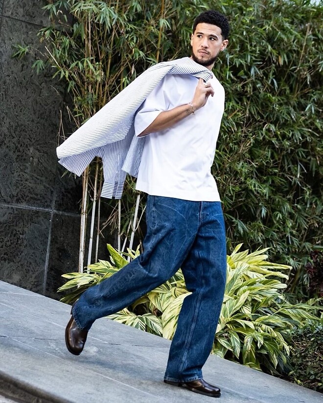 농구 모르는데 데빈 부커 이 사람 옷 예쁘게 잘 입네요 ㄷㄷㄷ