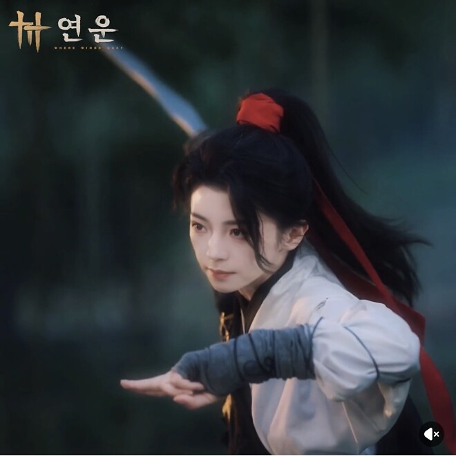 요즘 광고 많이 뜨는 중국무협게임 [연운] 딴건 몰라도 이건 좀.jpg