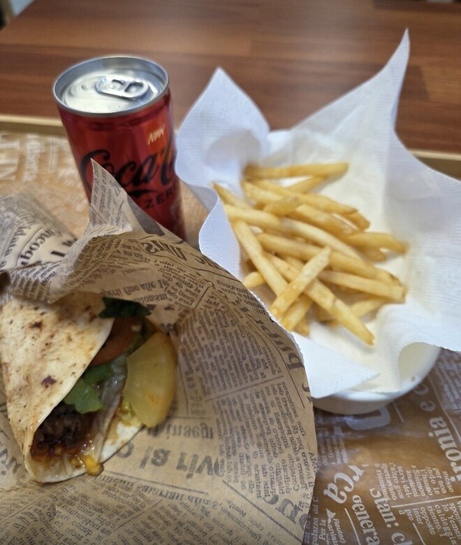 기차 내 취식 찬반 -&amp;gt; 햄버거 -&amp;gt; 핫도그