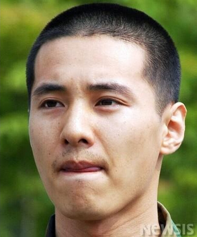 뒷머리만 길게 길러서 뒷머리만 펌하는건 어떨까요?