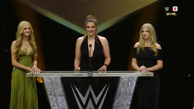 츄플 스테파니 딸