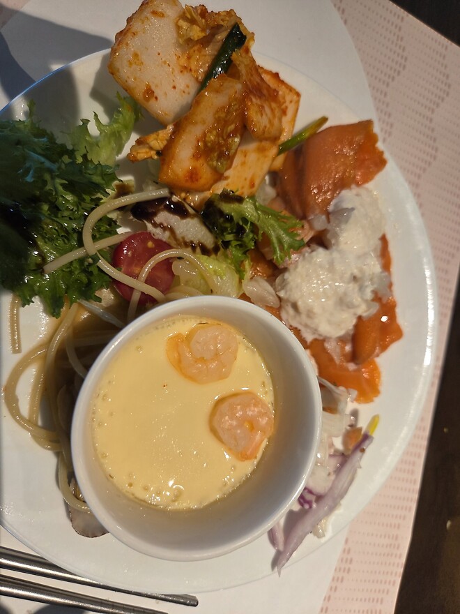 욕심 그득한 개밥아저씨의 빕스 한접시