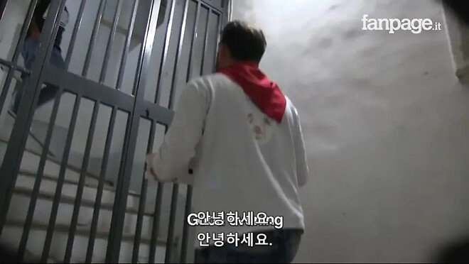 이탈리아에서 실수인척 파인애플 피자 배달하기.jpg