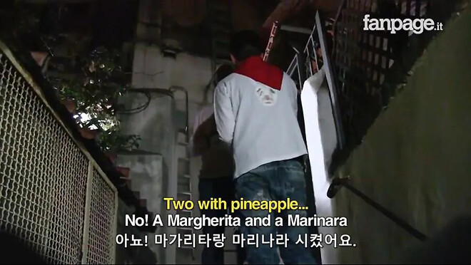 이탈리아에서 실수인척 파인애플 피자 배달하기.jpg