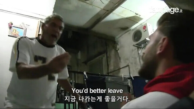 이탈리아에서 실수인척 파인애플 피자 배달하기.jpg