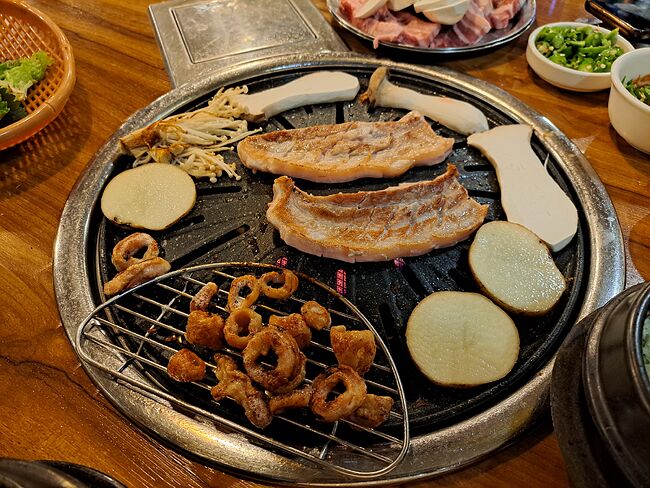 설날에 먹은 막창과 삼겹살 - 세리에매니아