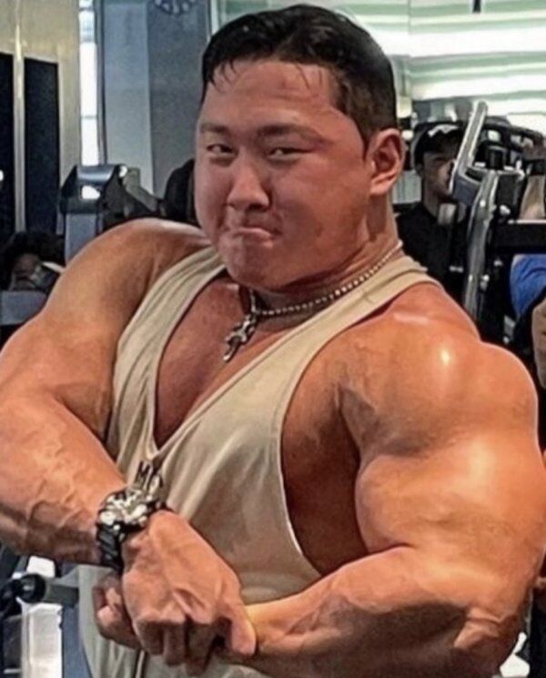 보디빌딩 시작 전과 후의 모습.jpg 세리에매니아