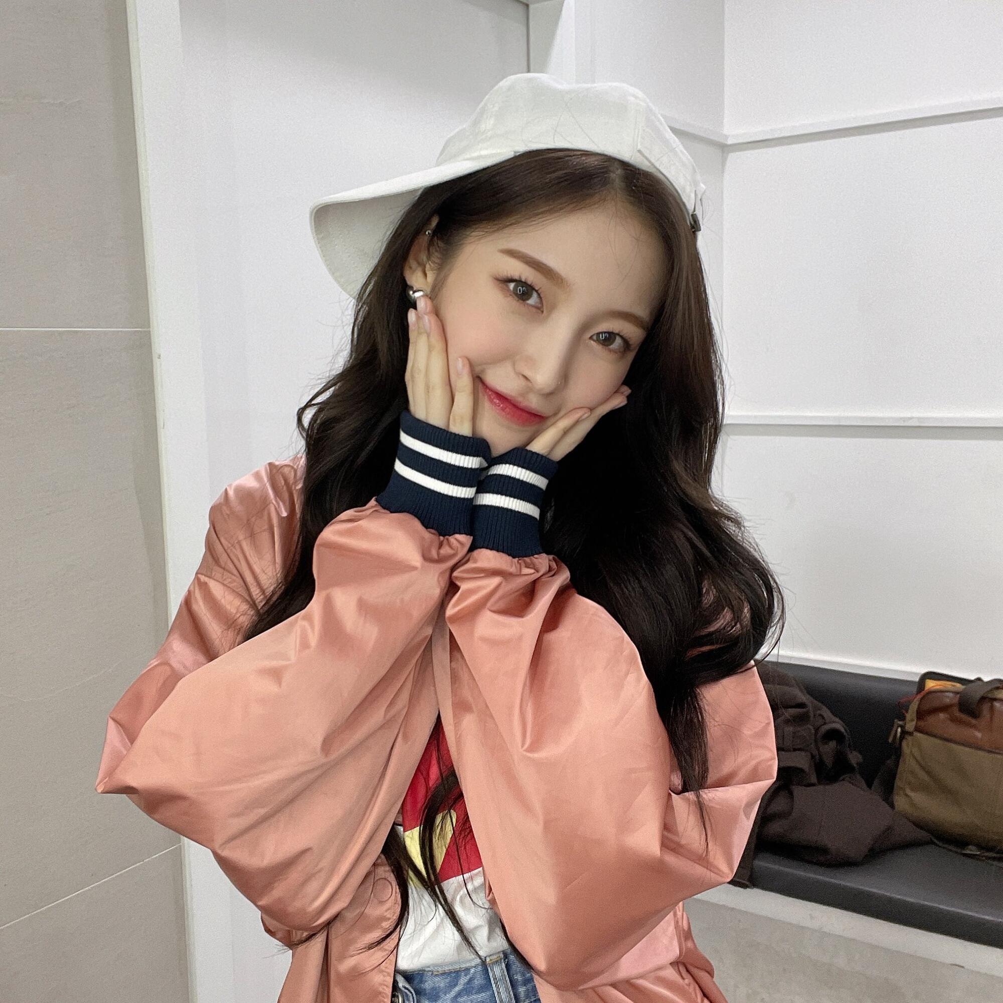 덕) 오마이걸 새내기 알인.jpgs - 세리에매니아