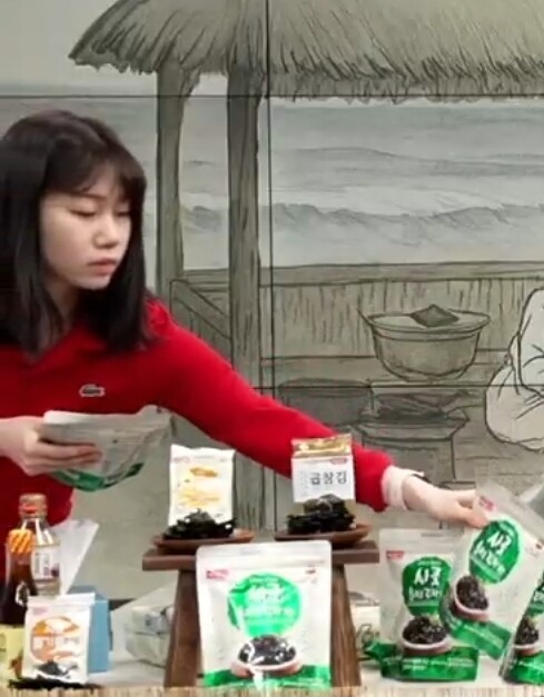 이제 국내에서 비빌 곳이 몇 없어서 용병데려옴 칸나 vs 니니