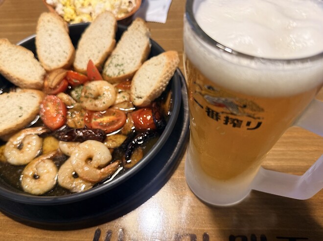 동네 맥주집 생겼네 팔아 줘야지&hellip;