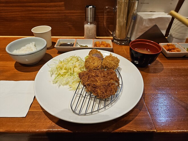 이게 다 먹고 살자고 하는거 아니겠습니까~~~