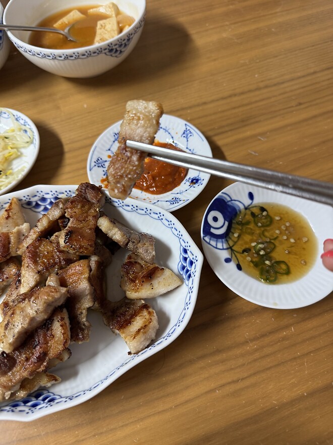 슈친상사 삼겹살 후기