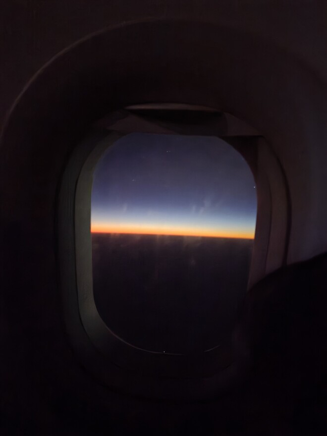 귀국 비행기에서 졸음을 버티고 찍었어양&hearts;︎