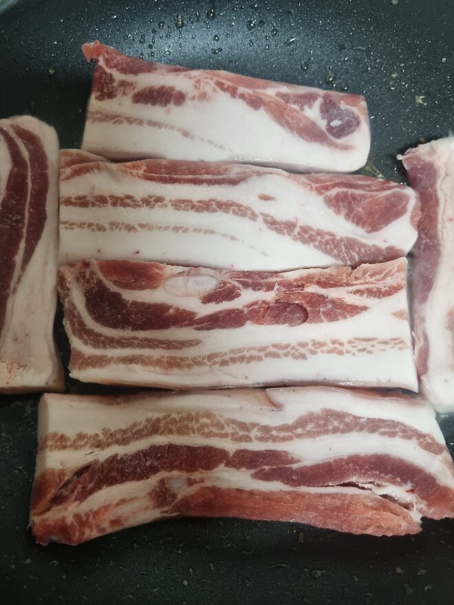 고기도착 1빠👊 구워봄