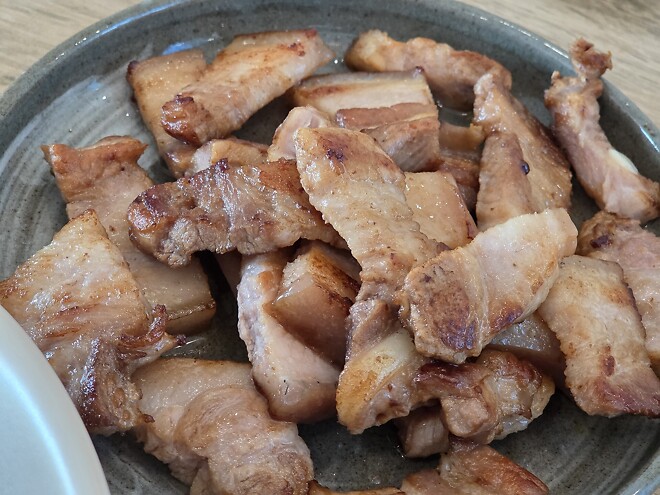 슈친상사 제주 흑돼지 오겹살 바질 파스타