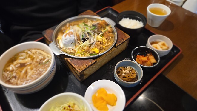 이 음식이 또 야무짐