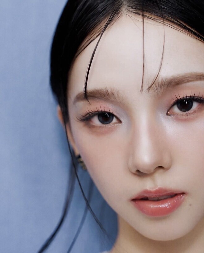 카리나: 너 나 좋아해? 너 나 좋아하냐고?