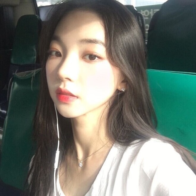 데뷔 이전의 카리나