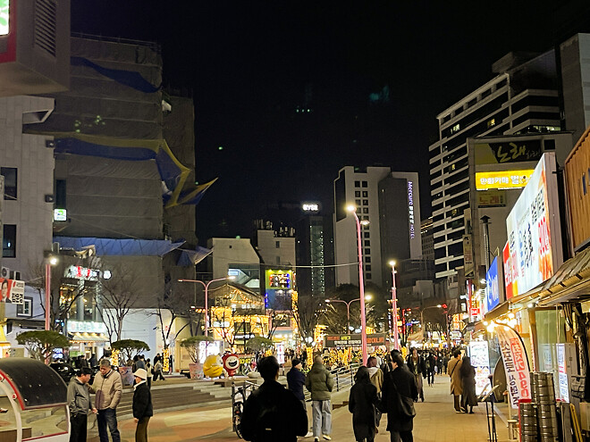 [씹덕은 지금] 코지한 홍대