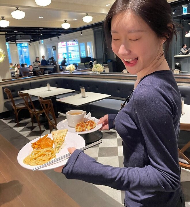 애슐리 와서 신난 채령(itzy)