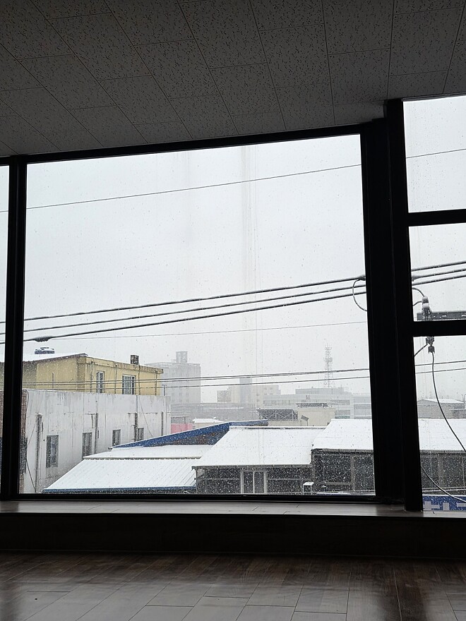 촌구석에 눈이라니 ㅠㅠ