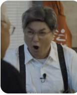 허리 통증이 심각하다.