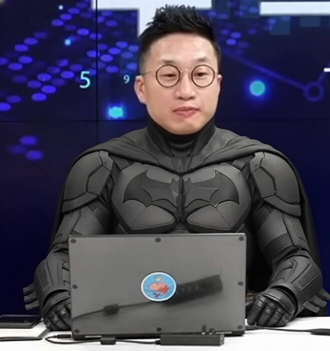 멜리사 베노이스트, 슈퍼걸 때