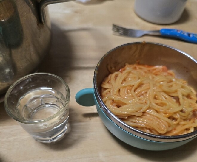 김치우동전골 후기) 소주1병 깠습니다