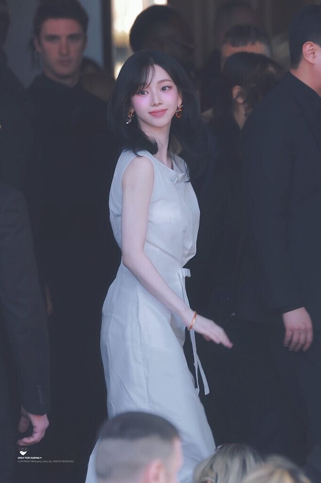 카리나, 프라다 행사장