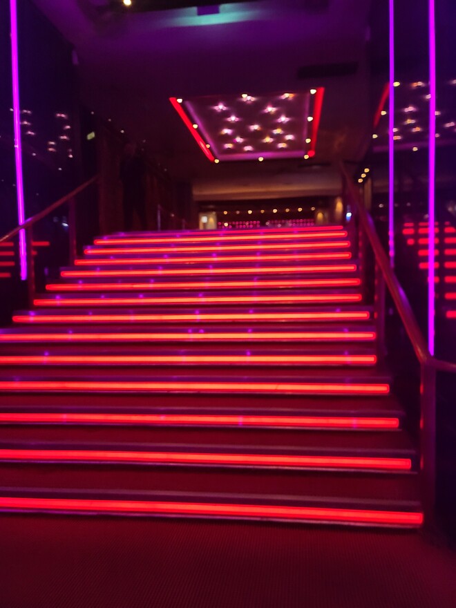 화려한 도시 천안