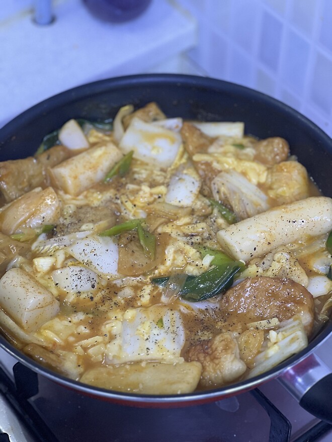 제타박 고래사 어묵으로 떡볶이 만듬 (aka.와우)