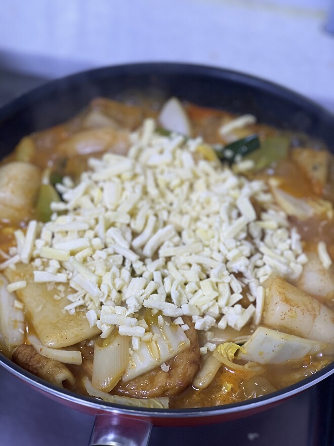 제타박 고래사 어묵으로 떡볶이 만듬 (aka.와우)