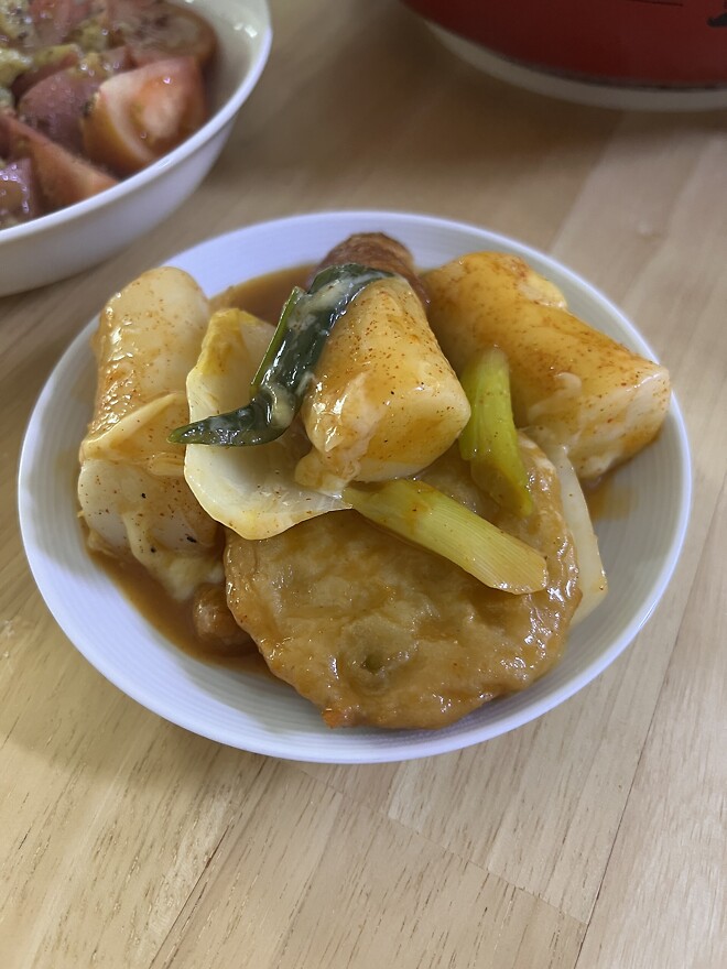 제타박 고래사 어묵으로 떡볶이 만듬 (aka.와우)