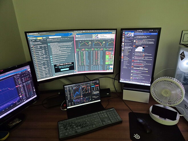 나는 반려주식만 산다.