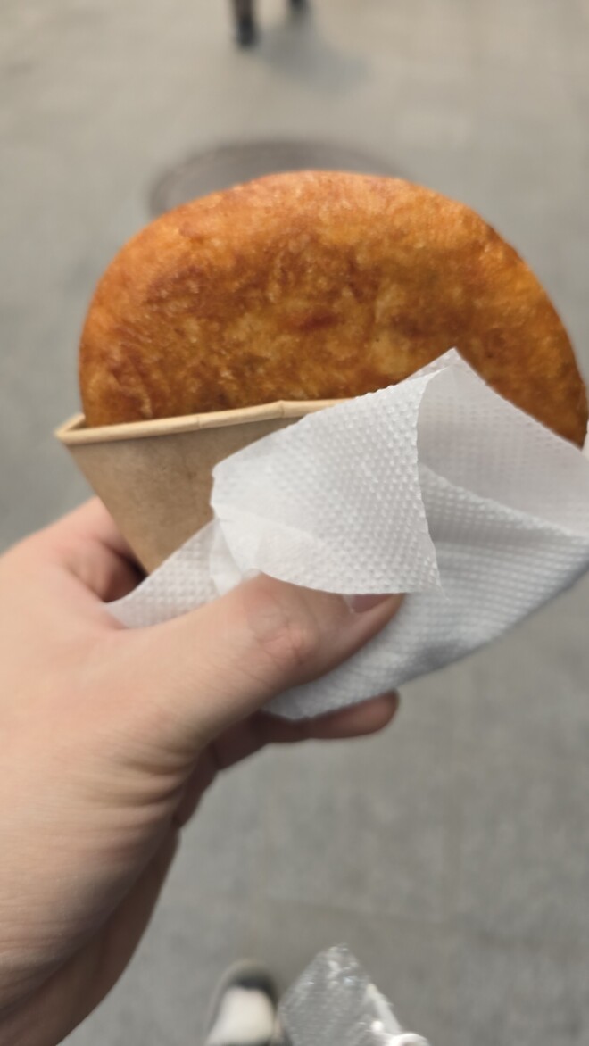 잡채호떡도 비싸졌네