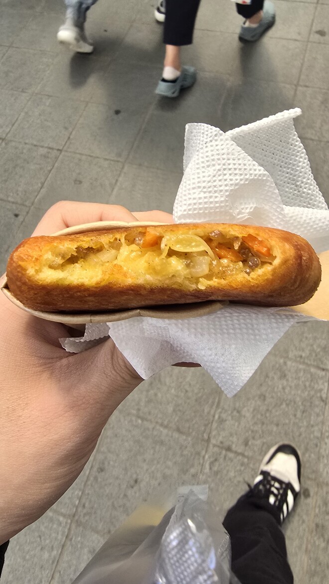 잡채호떡도 비싸졌네